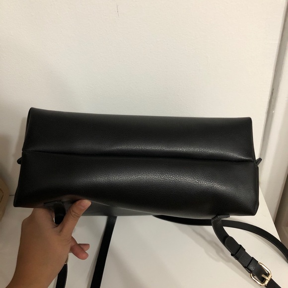 Backpack - Picture 6 of 8